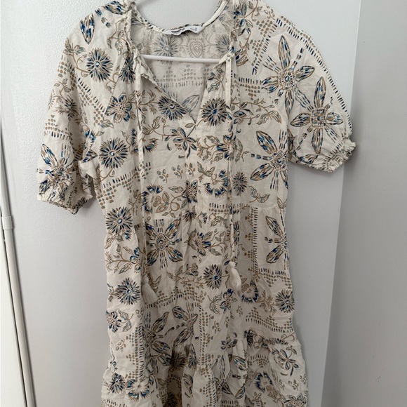Floral Patterned Dress - Picture 1 of 6